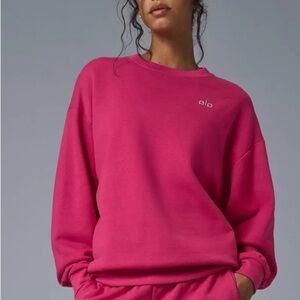 NWT Alo Yoga Accolade Crew Neck Pullover in Pink Summer Crush in XS
